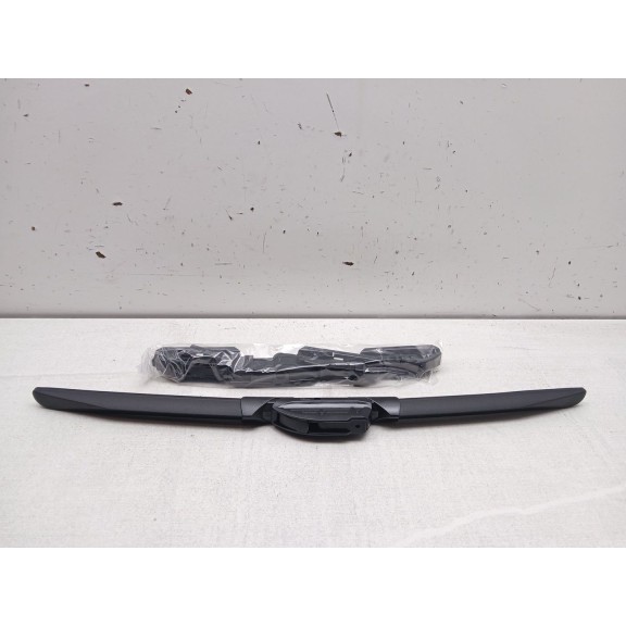 Recambio de escobilla limpia para peugeot 3008 referencia OEM IAM cgaf1743  43 cm 17´´ flexible