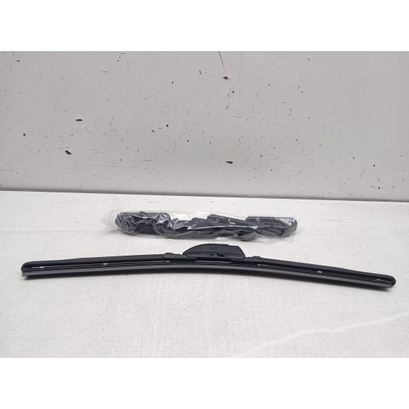 Recambio de escobilla limpia para peugeot 3008 referencia OEM IAM cgaf1743  43 cm 17´´ flexible
