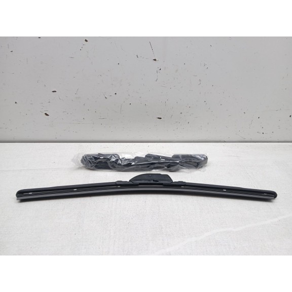 Recambio de escobilla limpia para peugeot 3008 referencia OEM IAM cgaf1743  43 cm 17´´ flexible