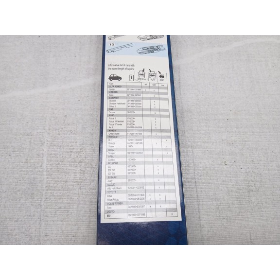 Recambio de escobilla limpia para peugeot 3008 referencia OEM IAM cgaf1743  43 cm 17´´ flexible