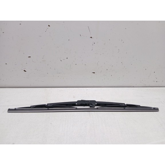 Recambio de escobilla limpia para peugeot 3008 referencia OEM IAM universal cgau1845  45 cm 18´´