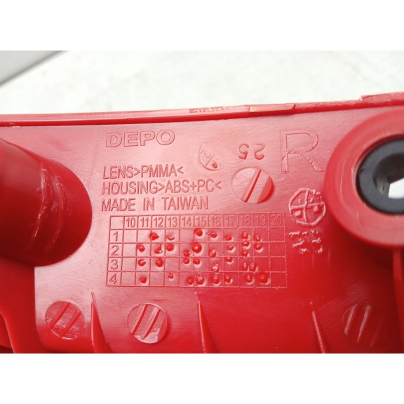 Recambio de piloto trasero derecho para seat leon (1p1) referencia OEM IAM 1P0945112C  16854334