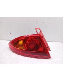 Recambio de piloto trasero izquierdo para seat leon (1p1) referencia OEM IAM 1P0945111C  16854333