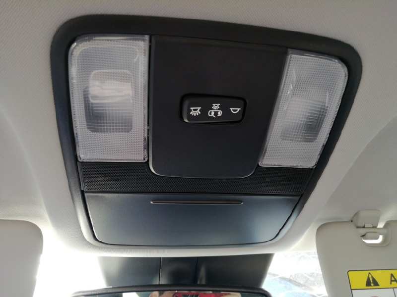 Recambio de luz interior para kia ceed drive referencia OEM IAM   