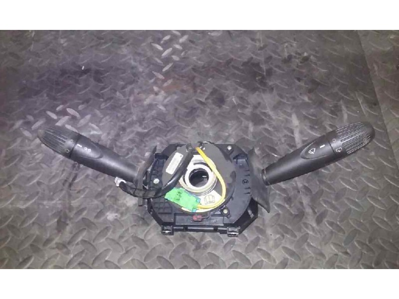 Recambio de mando multifuncion para fiat punto berlina (188) 1.2 8v referencia OEM IAM   