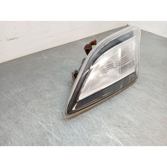 Recambio de piloto trasero derecho interior para mazda 3 (bl) 1.6 mzr (bl14) referencia OEM IAM P8241  