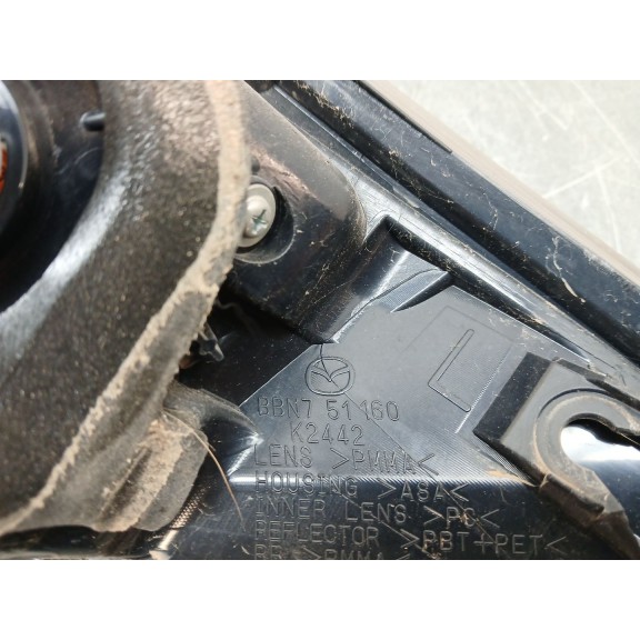 Recambio de piloto trasero izquierdo para mazda 3 (bl) 1.6 mzr (bl14) referencia OEM IAM BBN751160  