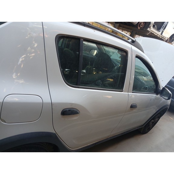 Recambio de puerta trasera derecha para dacia sandero ii tce 90 (b8m1, b8ma) referencia OEM IAM   