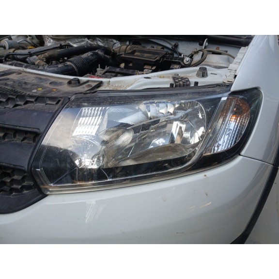 Recambio de faro izquierdo para dacia sandero ii tce 90 (b8m1, b8ma) referencia OEM IAM   