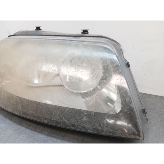 Recambio de faro derecho para seat alhambra (7v8, 7v9) 2.0 tdi referencia OEM IAM 0301182212  