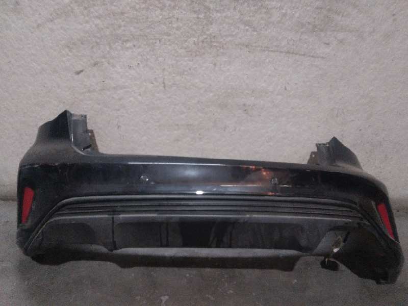 Recambio de paragolpes trasero para ford focus st-line referencia OEM IAM 2195849 CON SENSORES 