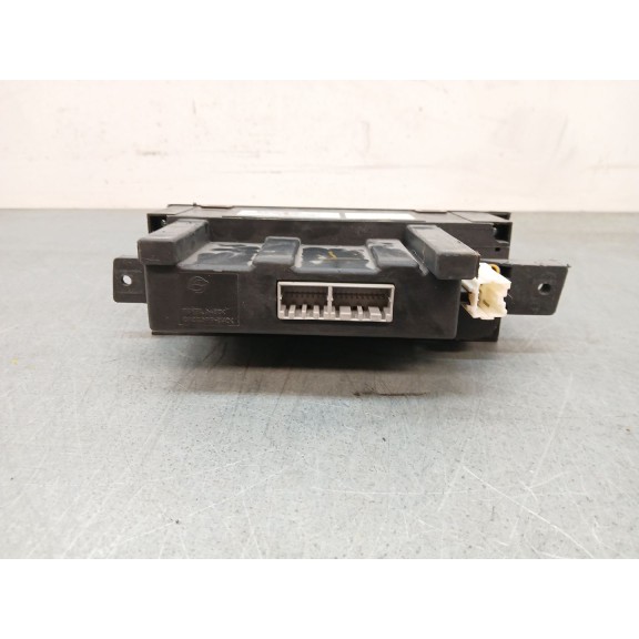 Recambio de mando climatizador para ssangyong actyon sports 200 xdi limited 4wd referencia OEM IAM 6870009080  