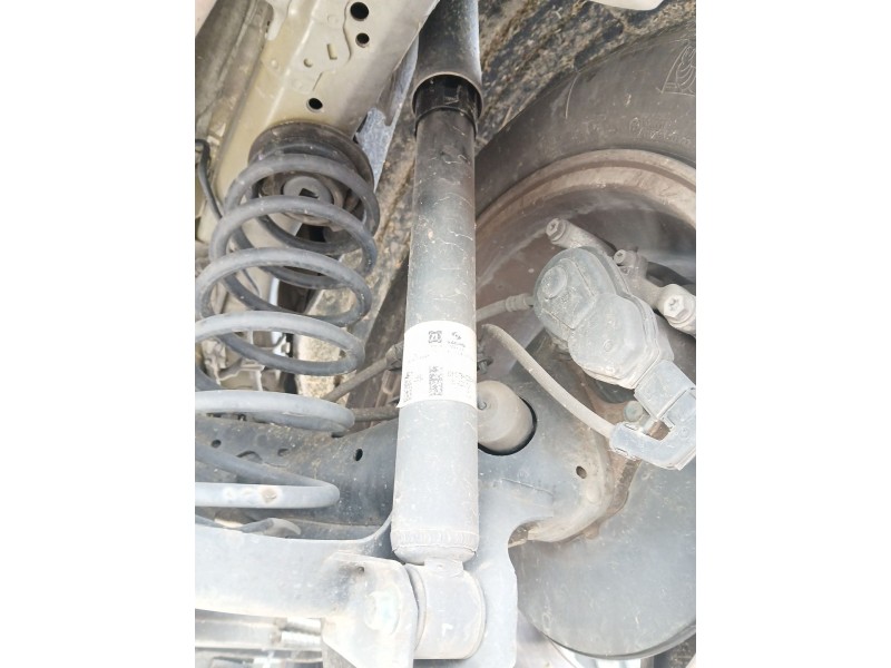 Recambio de amortiguador trasero derecho para honda hr-v (ru) 1.5 (ru1) referencia OEM IAM   