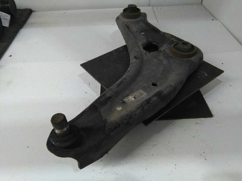 Recambio de brazo suspension inferior delantero derecho para nissan qashqai (j11) acenta referencia OEM IAM 545004EA0B  