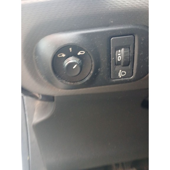 Recambio de retrovisor izquierdo para citroën c4 cactus 1.6 bluehdi 100 referencia OEM IAM   