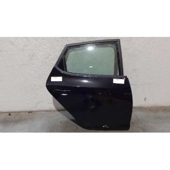 PUERTA TRASERA DERECHA NEGRA 