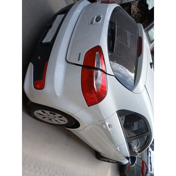 kia rio iii (ub) del año 2015