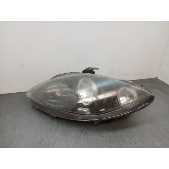 Recambio de faro izquierdo para seat leon (1p1) 1.6 tdi referencia OEM IAM 5P1941033A  