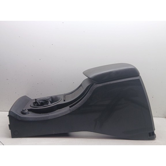 Recambio de apoyabrazos central para ssangyong actyon sports 200 xdi limited 4wd referencia OEM IAM 7795131000 7793132000 