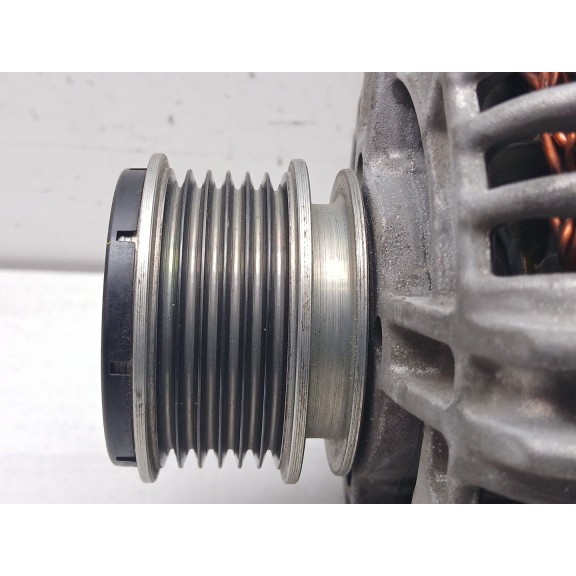 Recambio de alternador para volkswagen golf v (1k1) 1.9 tdi referencia OEM IAM 06F903023F  0124525091