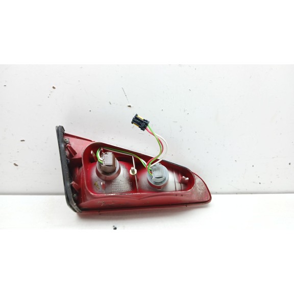 Recambio de piloto trasero derecho interior para peugeot 607 (s2) básico referencia OEM IAM   