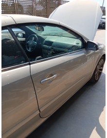 Recambio de puerta delantera derecha para opel astra h twintop (a04) 1.9 cdti (l67) referencia OEM IAM 13194717   2