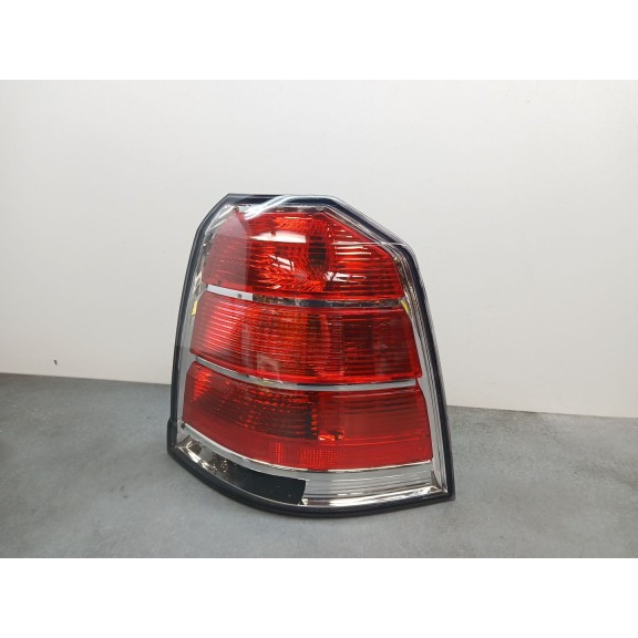 Recambio de piloto trasero derecho para opel zafira b referencia OEM IAM 1222120  