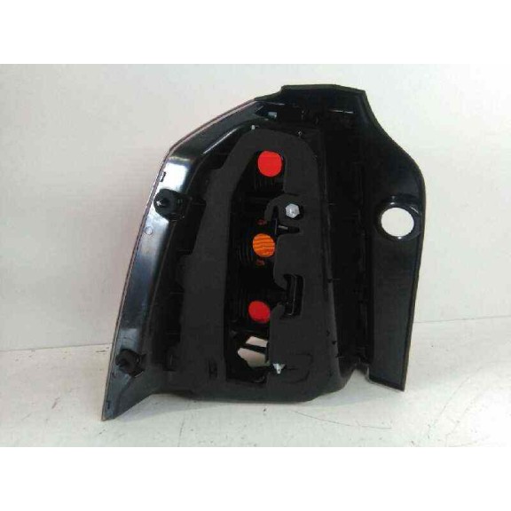 Recambio de piloto trasero derecho para opel zafira b referencia OEM IAM 1222120  