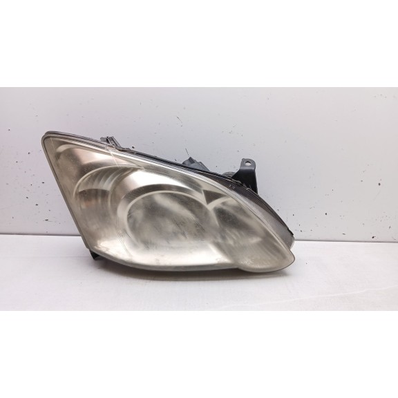 Recambio de faro derecho para toyota corolla (_e12_) 1.4 d (nde120_) referencia OEM IAM 8111002381 89900169 
