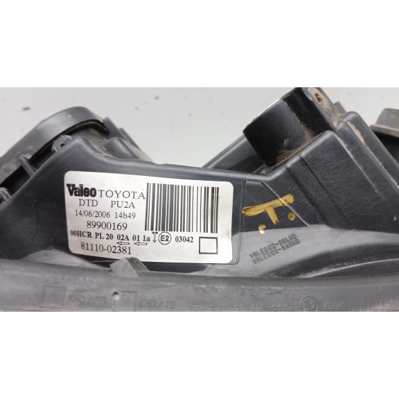 Recambio de faro derecho para toyota corolla (_e12_) 1.4 d (nde120_) referencia OEM IAM 8111002381 89900169 