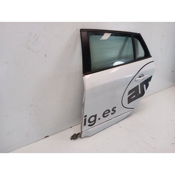 Recambio de puerta trasera izquierda para renault megane iii sport tourer expression referencia OEM IAM   