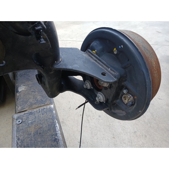 Recambio de puente trasero para dacia duster ambiance 4x2 referencia OEM IAM   