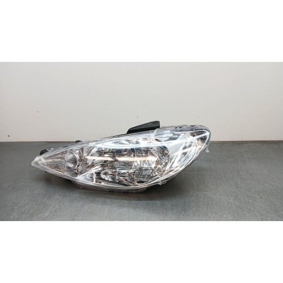 Recambio de faro izquierdo para peugeot 206 berlina referencia OEM IAM 11544003  11544003