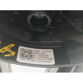 Recambio de volante para audi q2 (gab) sport edition referencia OEM IAM 8V0419091CG 3 RADIOS CON MANDOS 