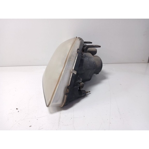 Recambio de faro izquierdo para chevrolet nubira sedán 1.6 referencia OEM IAM 0301001916  