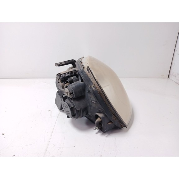 Recambio de faro izquierdo para chevrolet nubira sedán 1.6 referencia OEM IAM 0301001916  