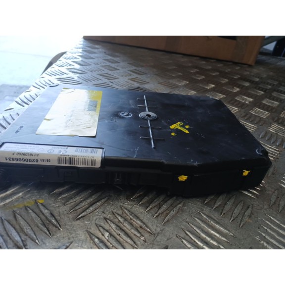 Recambio de centralita bsi para renault scenic ii grand confort expression referencia OEM IAM 8200606831 S118400250F 