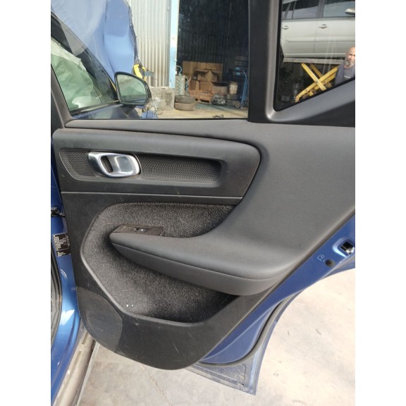 Recambio de guarnecido puerta trasera derecha para volvo xc40 (536) t5 plug-in hybrid referencia OEM IAM   