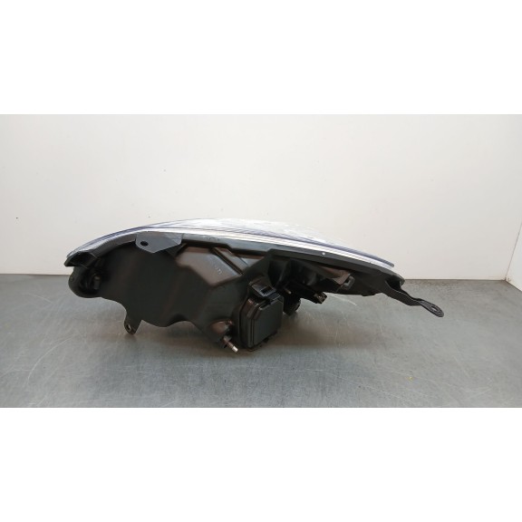 Recambio de faro derecho para renault twingo 1.2 16v referencia OEM IAM 7701063996 11805302 