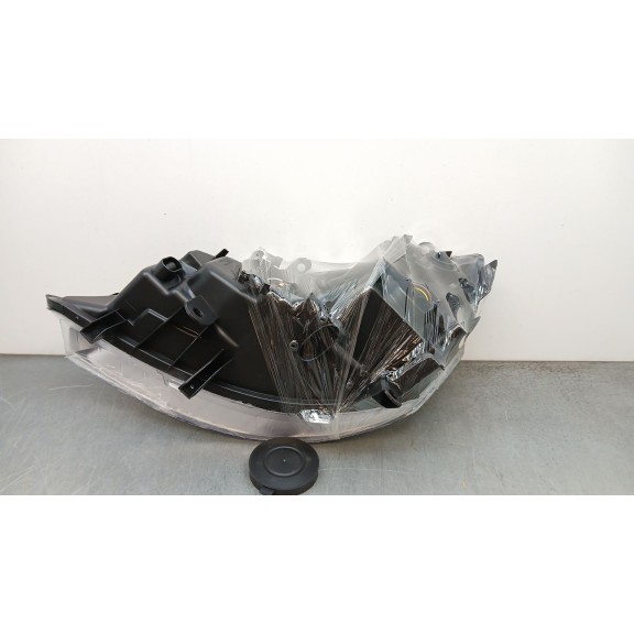 Recambio de faro derecho para renault scenic ii 1.5 dci diesel referencia OEM IAM 7701065914 11267502 