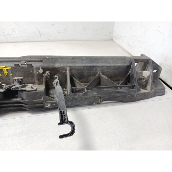 Recambio de panel frontal para peugeot 308 sw allure referencia OEM IAM 9807148180  