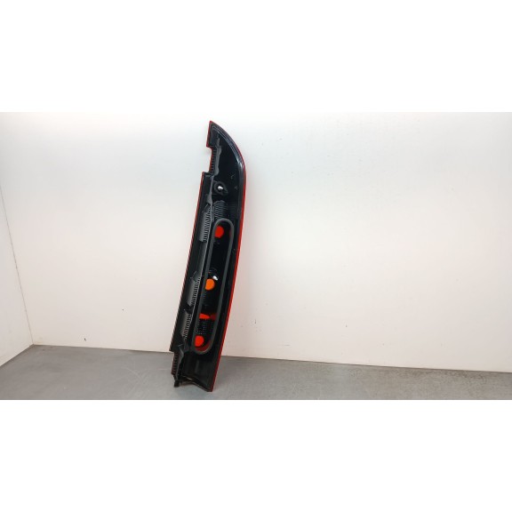 Recambio de piloto trasero izquierdo para renault kangoo (f/kc0) referencia OEM IAM 8200150623  16806631