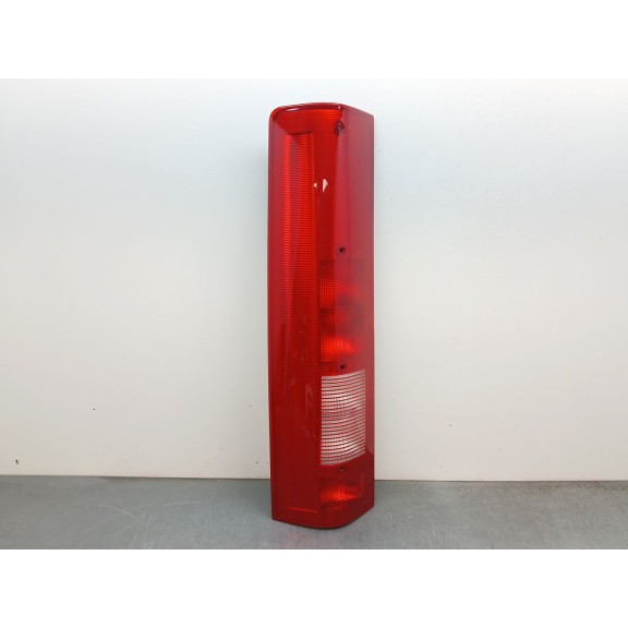 Recambio de piloto trasero izquierdo para iveco daily caja cerrada (1999 =>) referencia OEM IAM 98472977 16421131 