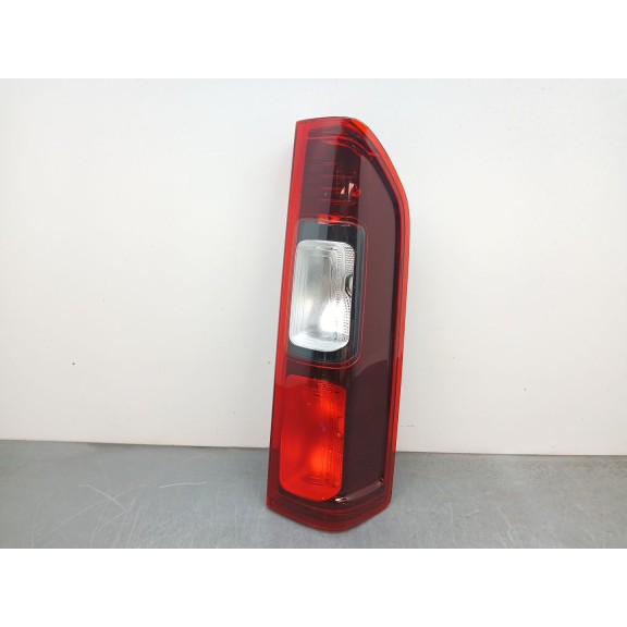 Recambio de piloto trasero derecho para renault trafic furgón referencia OEM IAM 265504656R  16806302