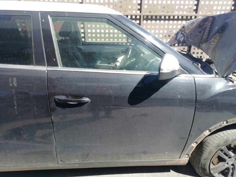 Recambio de puerta delantera derecha para ssangyong tivoli limited 4x2 referencia OEM IAM  NEGRA 