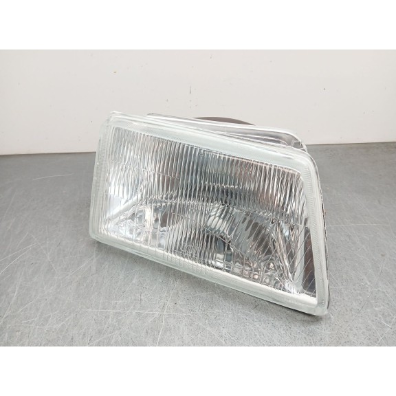 Recambio de faro derecho para peugeot 205 berlina 1.1 referencia OEM IAM 6205a4 11540522 