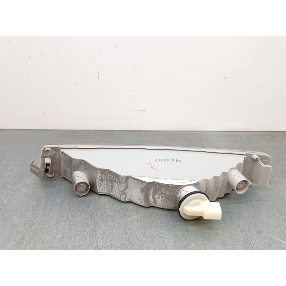 Recambio de piloto delantero derecho para opel vivaro referencia OEM IAM 4408520 14538602 