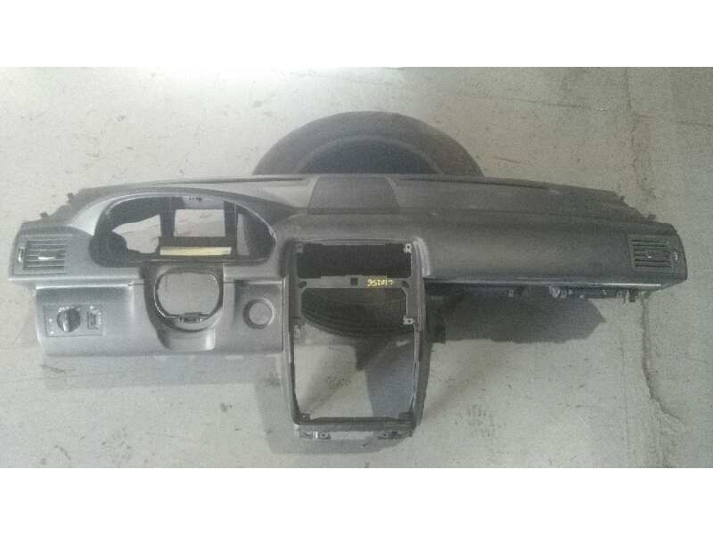 Recambio de salpicadero para mercedes-benz clase b (w245) 180 cdi (245.207) referencia OEM IAM A1696800887  AIRBAG