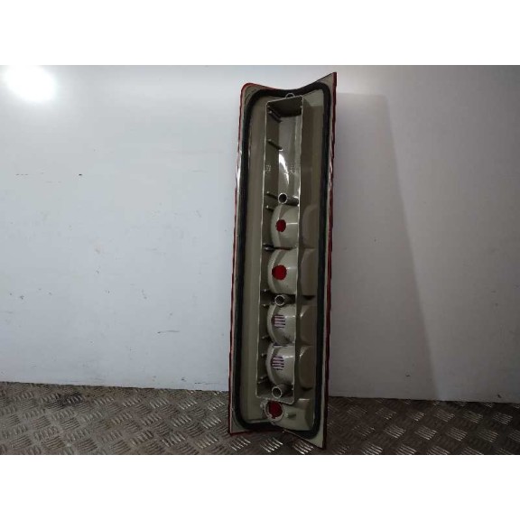 Recambio de piloto trasero derecho para iveco daily combi referencia OEM IAM 98472979  16421132