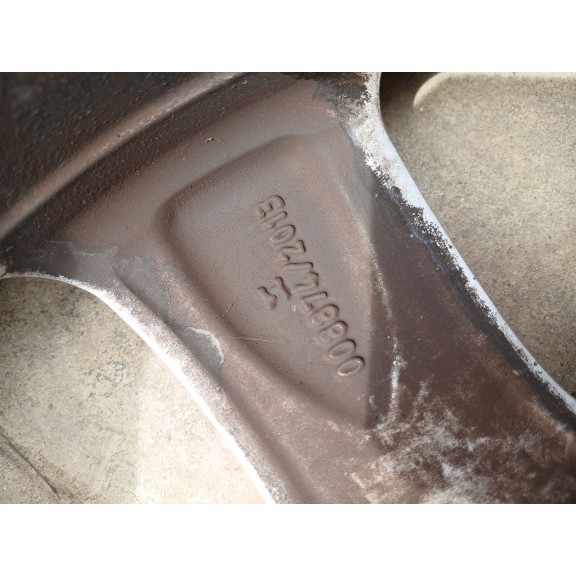 Recambio de juego llantas para volvo v40 hatchback (525) d2 referencia OEM IAM 7JX16 ET50 X4 31317058